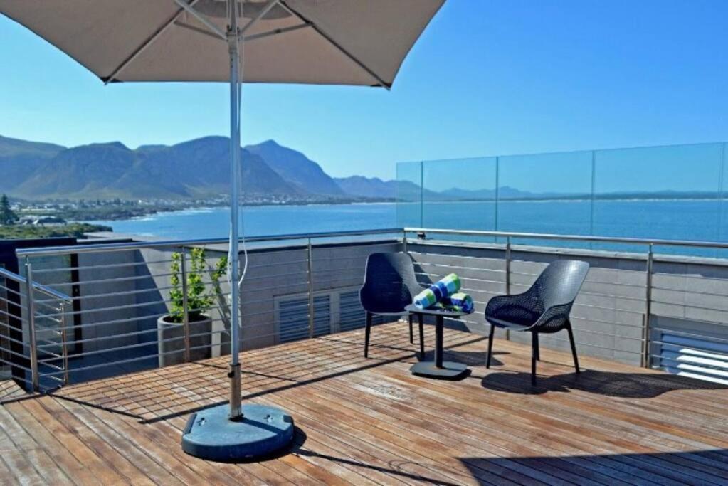 Waterfront, 7 * Hermanus